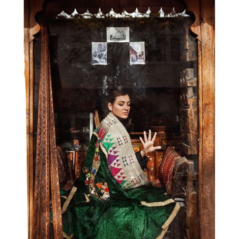 Fatimah Hossaini - Pearl in the oyster